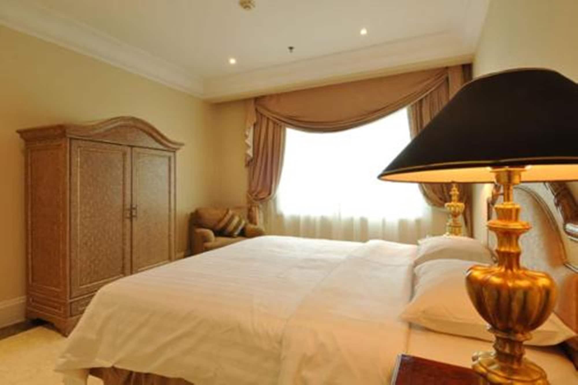 Batavia Hotel & Serviced Apartments Jakarta Eksteriør bilde