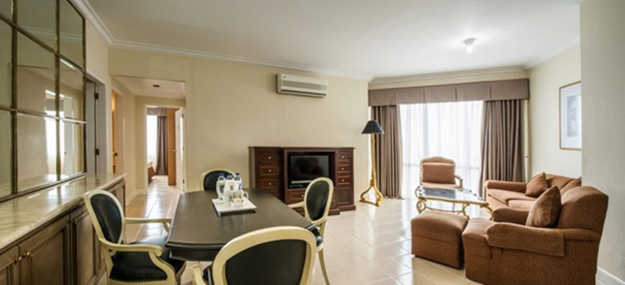 Batavia Hotel & Serviced Apartments Jakarta Eksteriør bilde