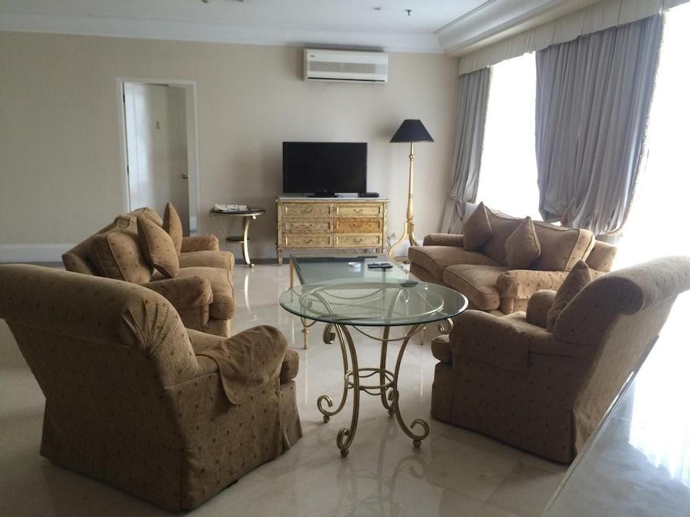 Batavia Hotel & Serviced Apartments Jakarta Eksteriør bilde