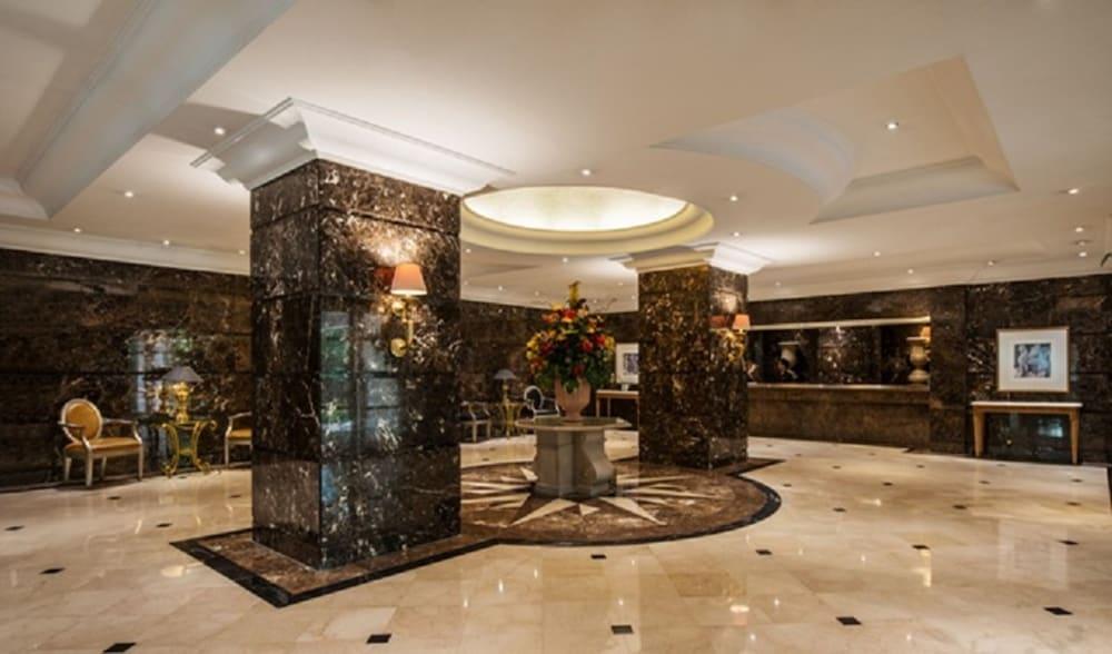 Batavia Hotel & Serviced Apartments Jakarta Eksteriør bilde