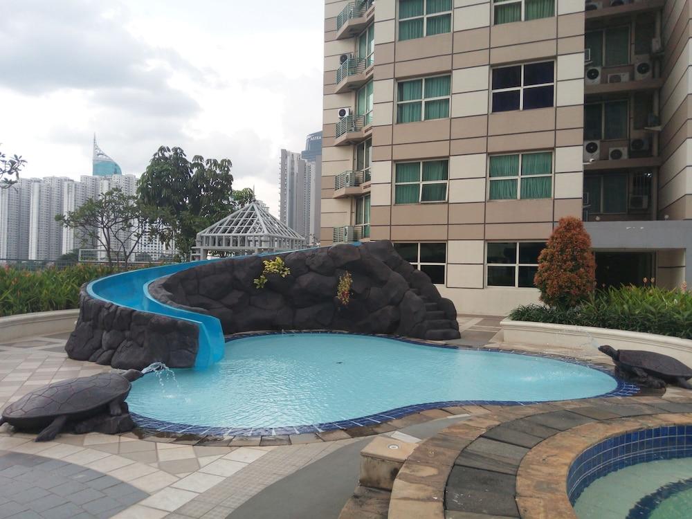 Batavia Hotel & Serviced Apartments Jakarta Eksteriør bilde