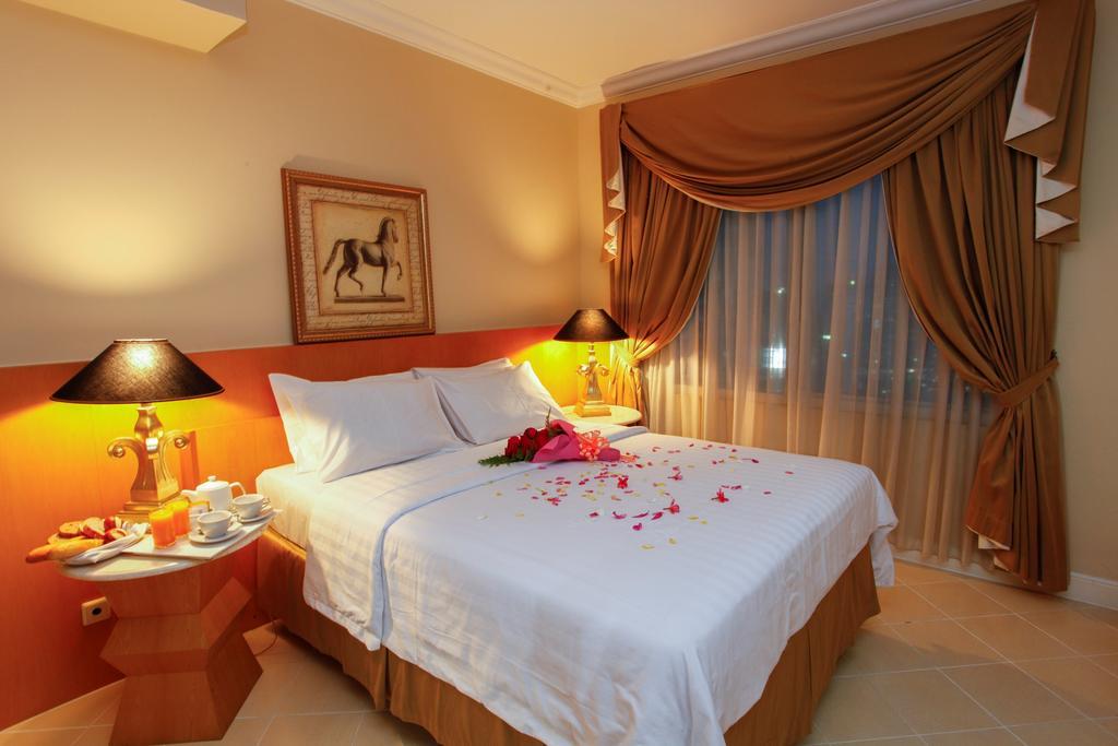 Batavia Hotel & Serviced Apartments Jakarta Eksteriør bilde