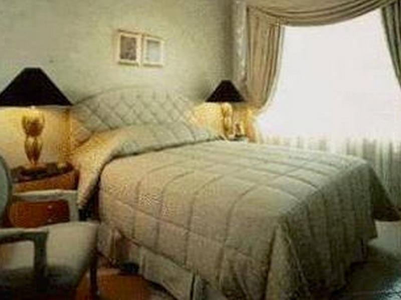 Batavia Hotel & Serviced Apartments Jakarta Eksteriør bilde